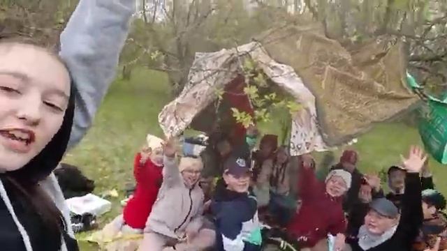 pov:мы сегодня были на пикнике было весело это мои одноклассники ❤это шалаш мы сами сделали смотреть онлайн