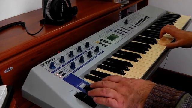 Yamaha CS2x Synthesizer Superteclados.com смотреть онлайн