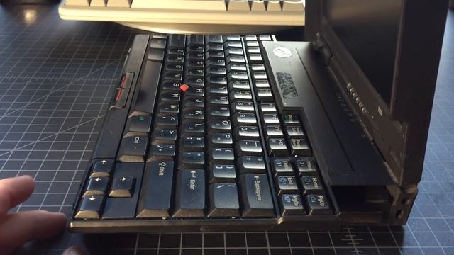 IBM ThinkPad 701c "Butterfly" Keyboard with typing test смотреть онлайн