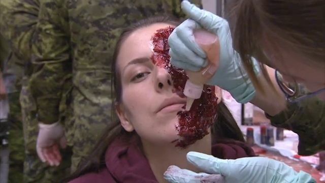 Truth Duty Valour Episode 304 – Combat Medics смотреть онлайн