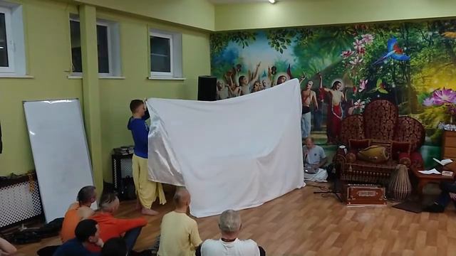 Спектакль 'Горе от ума (или о чем мы думаем на джапе)' смотреть онлайн