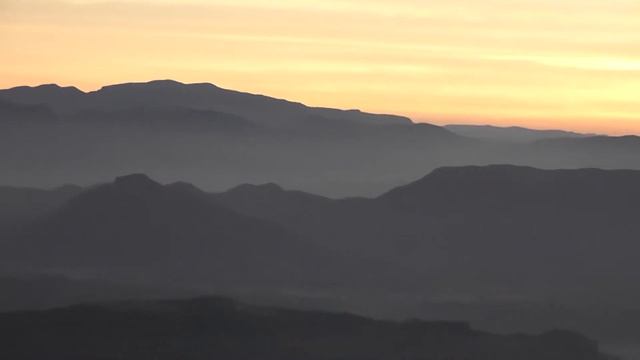 Sunrise On Top Of Adams Peak (Sri Pada) смотреть онлайн