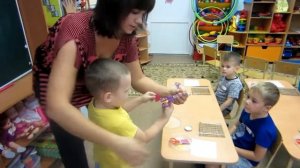 НОД в средней группе Украшение платочка