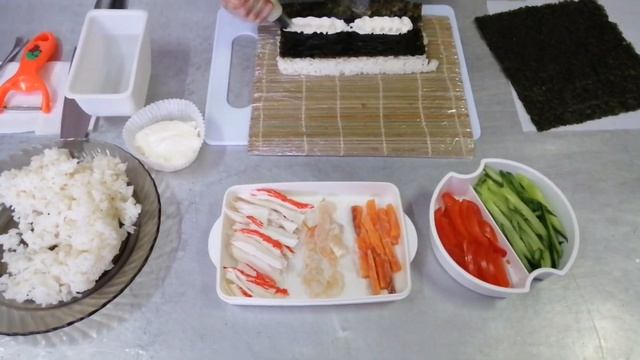 Очень вкусные, жареные роллы во фритюре смотреть онлайн