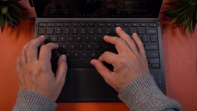Microsoft Surface Pro 7 vs iPad Pro M1 | Tested For Students, Drawing, Animation, and Video Editing смотреть онлайн