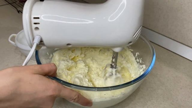 Торт КЛУБНИКА со СЛИВКАМИ | Нежный лёгкий тортик смотреть онлайн