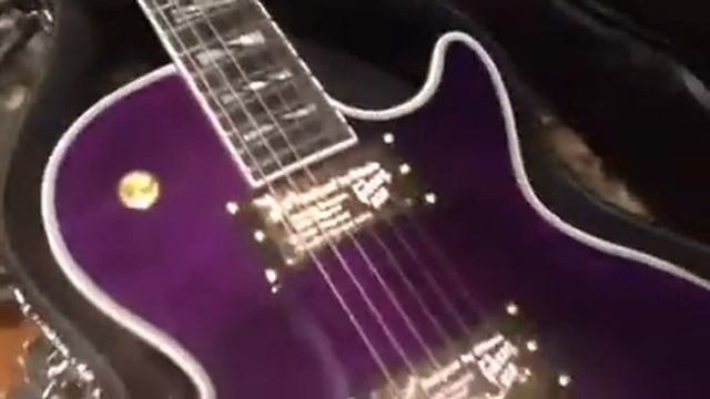 China Les Paul Supreme смотреть онлайн