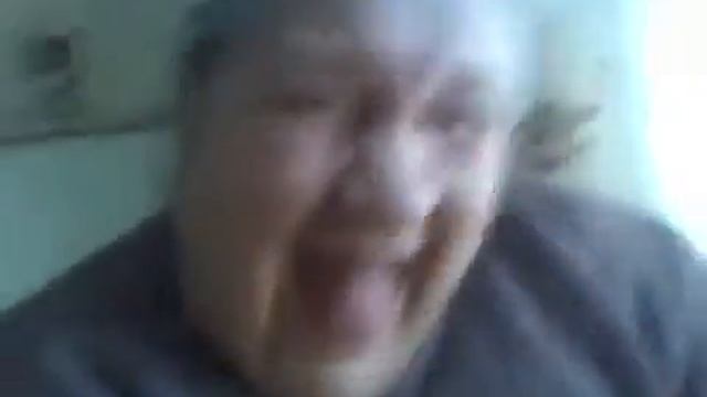 БАБКА РЖЕТ КАК КОНЬ смотреть онлайн