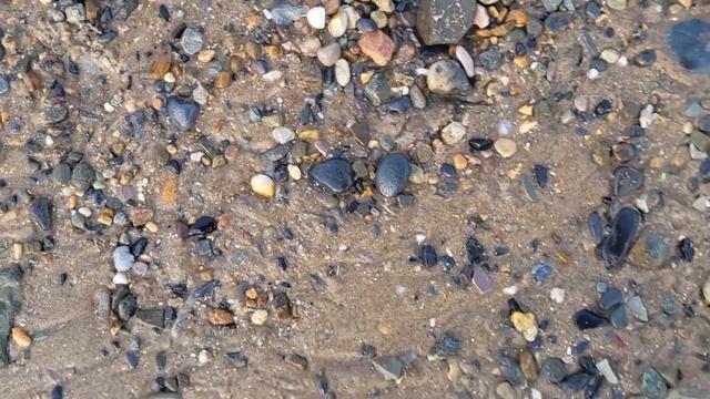 Seaglass Hunting at Conwy Morfa- Seaglass and Bottle Necks! смотреть онлайн