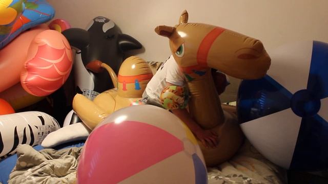 Beach ball pop ride to Pop смотреть онлайн