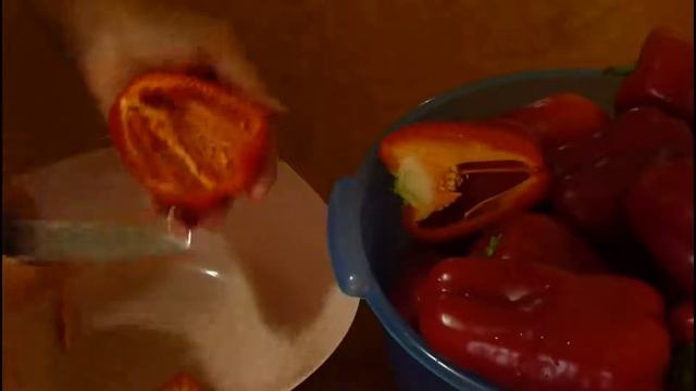 ЛЕЧО ИЗ ПОМИДОР И СЛАДКОГО ПЕРЦА НА ЗИМУ!!! смотреть онлайн