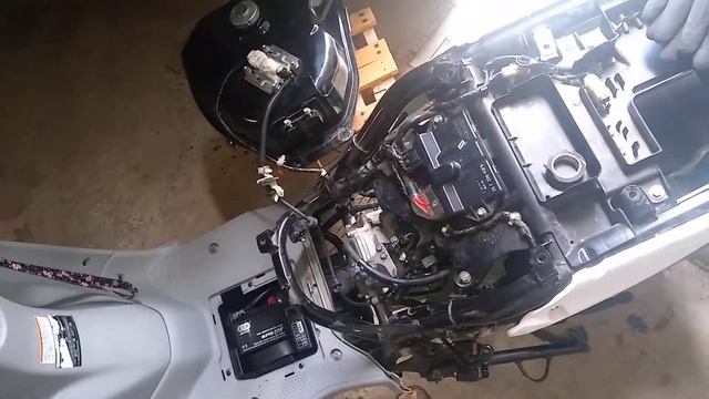 Мопед Honda BENLY aa05. Работа мотора с опущенной подножкой. смотреть онлайн