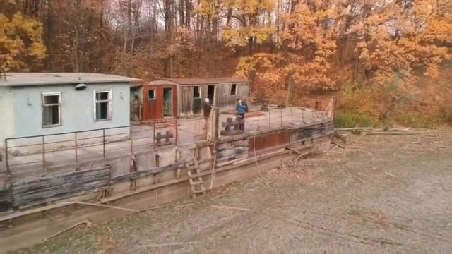 сланцевый рудник, забытый причал смотреть онлайн