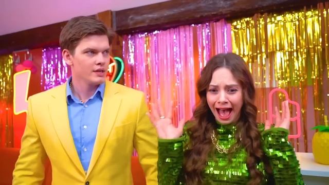 Популярная VS Непопулярная Мама || Моя Мама Любит Меня Меньше Всех смотреть онлайн