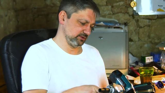 Купил акки и шуруповерт Makita на систему LXT смотреть онлайн