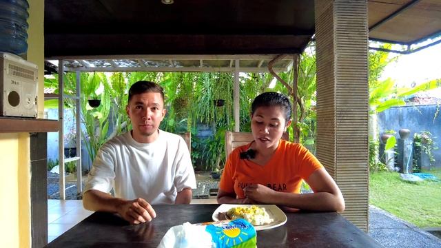 ИНДОНЕЗИЙКА ПРОБУЕТ РУССКУЮ ЕДУ смотреть онлайн