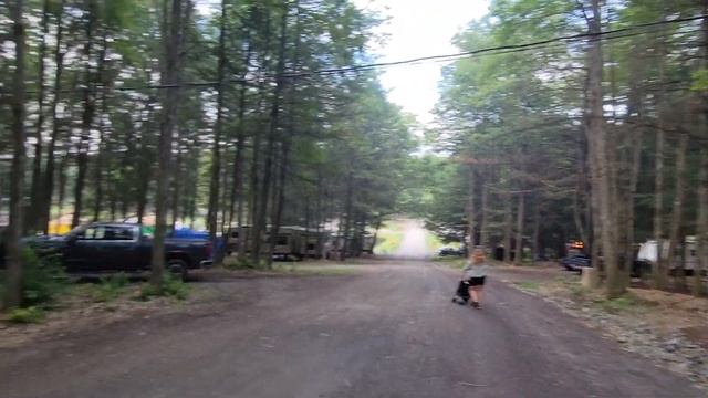 Binghamton Jellystone Park - Campground Review & Tour смотреть онлайн