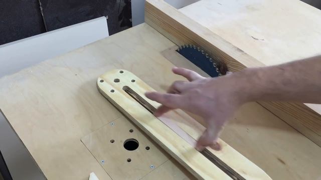 Adjustable Circle Cutting Jig For Trim Router - Daire Kesme Kılavuzu смотреть онлайн