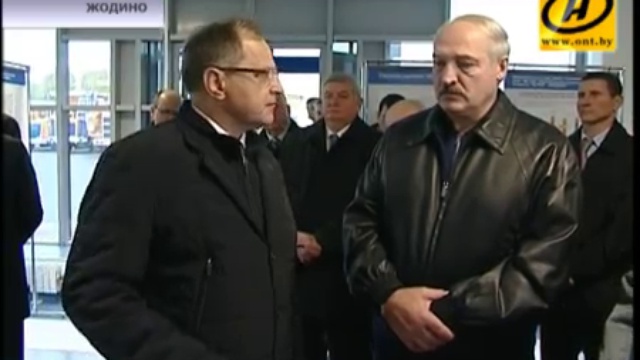 Лукашенко лично протестировал новинку БелАЗа -- самый большой самосвал в мире смотреть онлайн