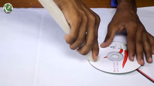 Find your lost keys with DIY Metal detector смотреть онлайн