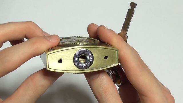 Необычный навесной замок МЕДВЕДЬ смотреть онлайн