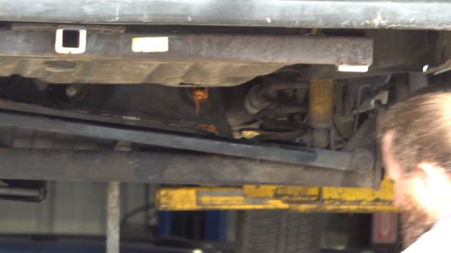 Filling My Gas Tank with Spaghetti0s and Hiring a Mechanic to Fix it смотреть онлайн