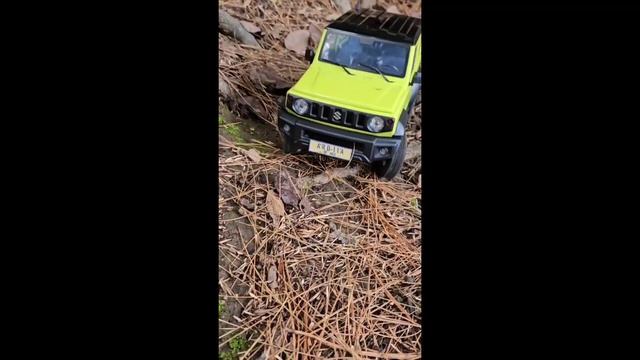 FMS Suzuki Jimny 1/12 смотреть онлайн