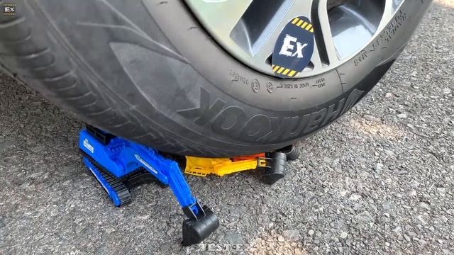 Experiment Car vs Toothpaste and Balloons | Crushing Crunchy & Soft Things by Car | Test Ex смотреть онлайн