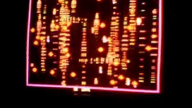 Robotron: 2084 XBLA Czaleo Wave 100 Game смотреть онлайн
