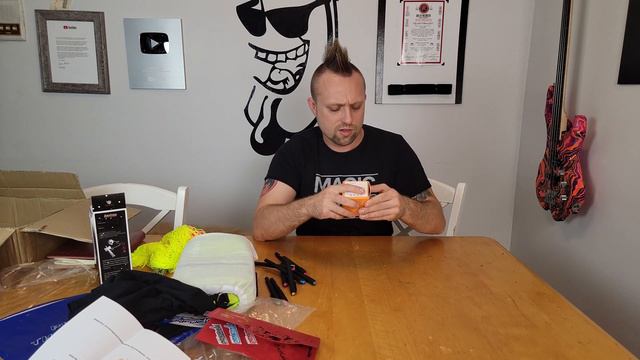 Magic YoYo Birthday Present Unboxing смотреть онлайн