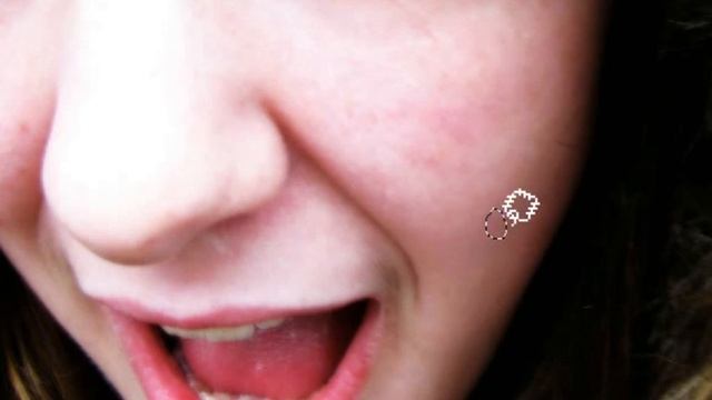 Tutorial Photoshop CS4 - how to get rid of acne, mole, dark circles and blemishes смотреть онлайн