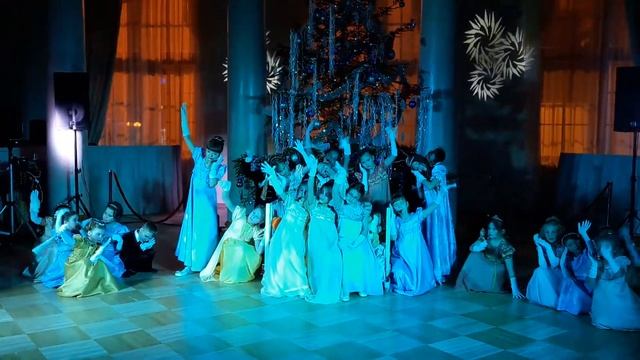 Рождественский бал 2017. ДМТ "Ревю", "Я танцевать хочу" смотреть онлайн