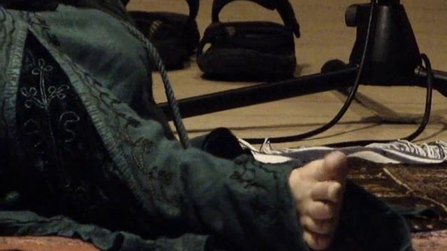 Four Shillings Short - Sitar & Doumbek смотреть онлайн