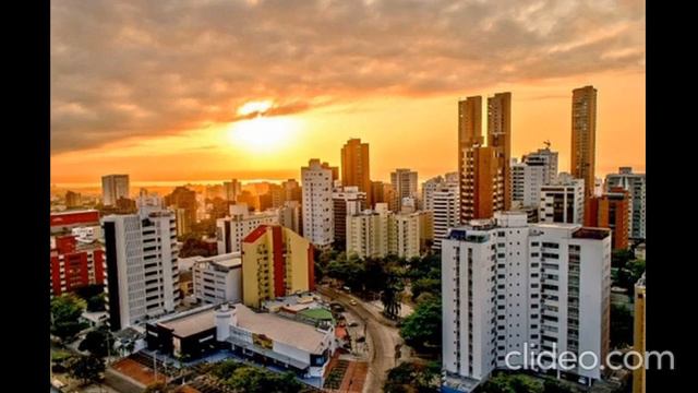 COMPARING TWO CITIES IN COLOMBIA смотреть онлайн