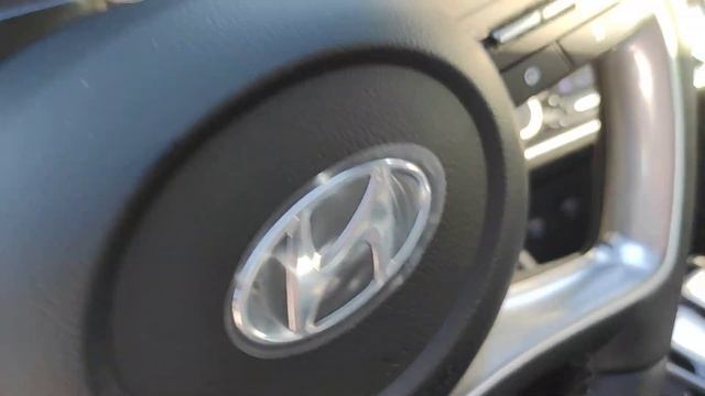 HYUNDAI SONATA 2022, 2.5 AT, на черном салоне смотреть онлайн