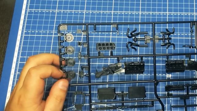 Обзор модели Lotus 107B от Tamiya в масштабе 1 20