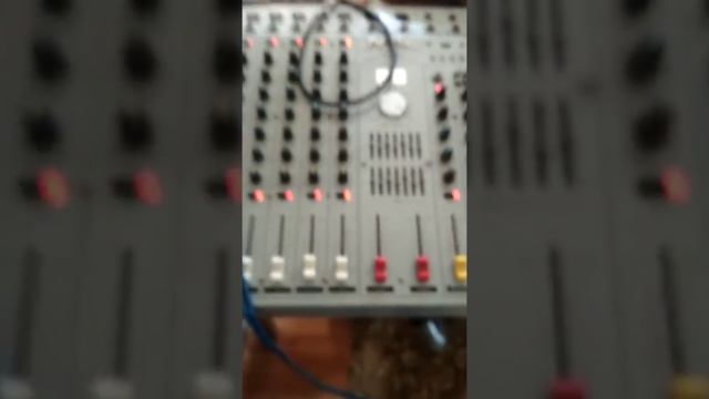 Эстрадные колонки дома смотреть онлайн