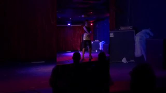 Missy sparkles drag show смотреть онлайн