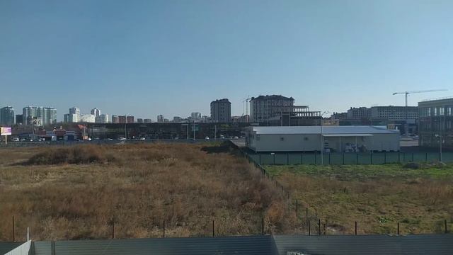 Второй день безумного ветра в Краснодаре сносит крыши смотреть онлайн