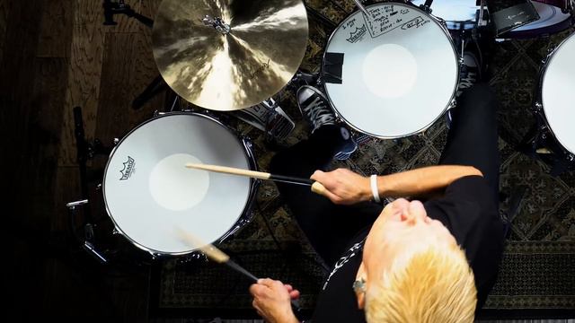 Gregg Bissonette - Drum Solo In 10+ Styles смотреть онлайн