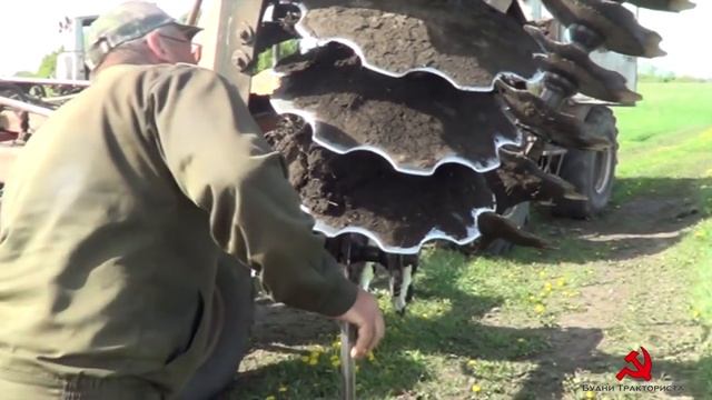 Новые поля в разработке. У Т-150К закончилось топливо. Ремонт техники на базе. смотреть онлайн