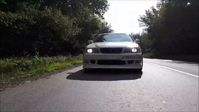 TOYOTA CHASER VANO смотреть онлайн