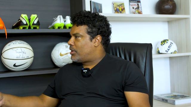 ROBERTO ASSIS. Parte 1 - Dez anos depois, Assis conta detalhes de tudo que envolveu R10 e Grêmio. смотреть онлайн