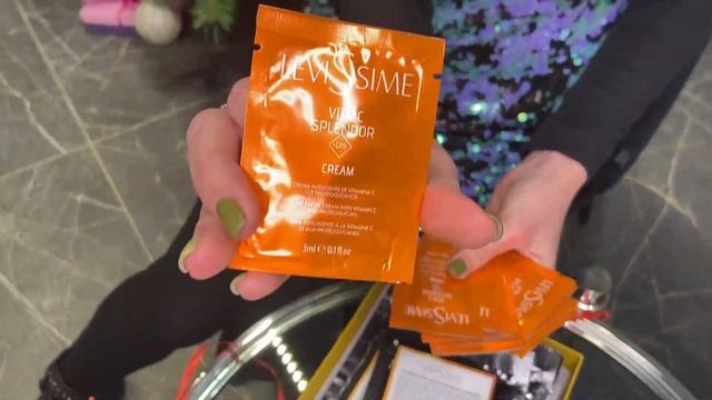 ?Распаковка. BeautyBox: Нежный профиль: Омолаживающая Линия LeviSsime смотреть онлайн