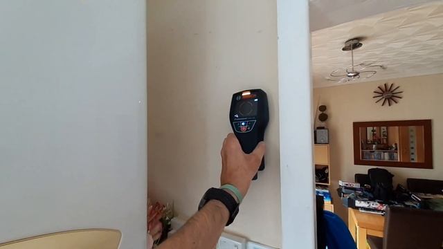 Bosch Professional Wall Scanner D-Tect 120 смотреть онлайн