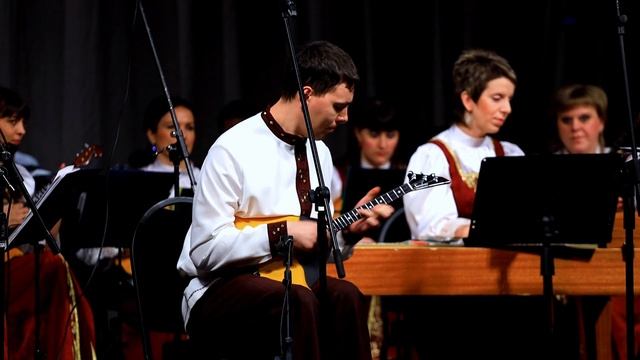 "Виртуозы Самары", "Валенки", исполняет Алексей Серебров смотреть онлайн