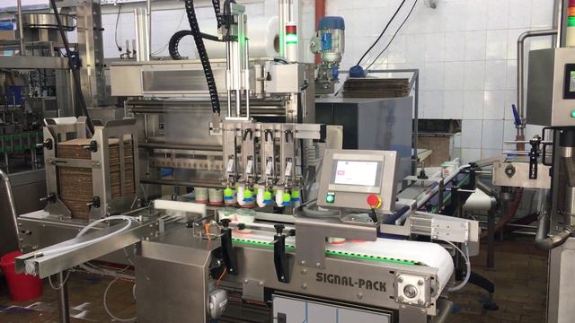 Групповая упаковка Стаканов в термоусадочную пленку смотреть онлайн