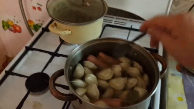 Пельмени и сосиски смотреть онлайн