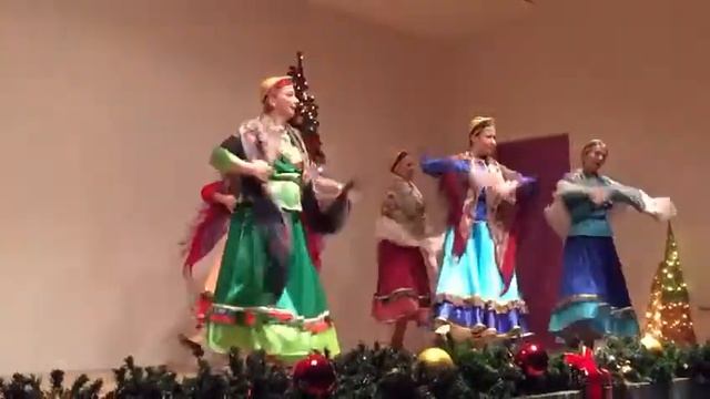 Рождественская Елка смотреть онлайн