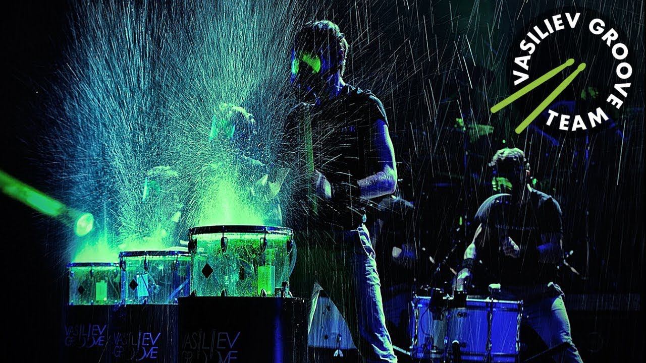 Беспрецедентно энергетичное шоу MIRRORS от Vasiliev Groove! Полтора часа чистой энергии смотреть онлайн